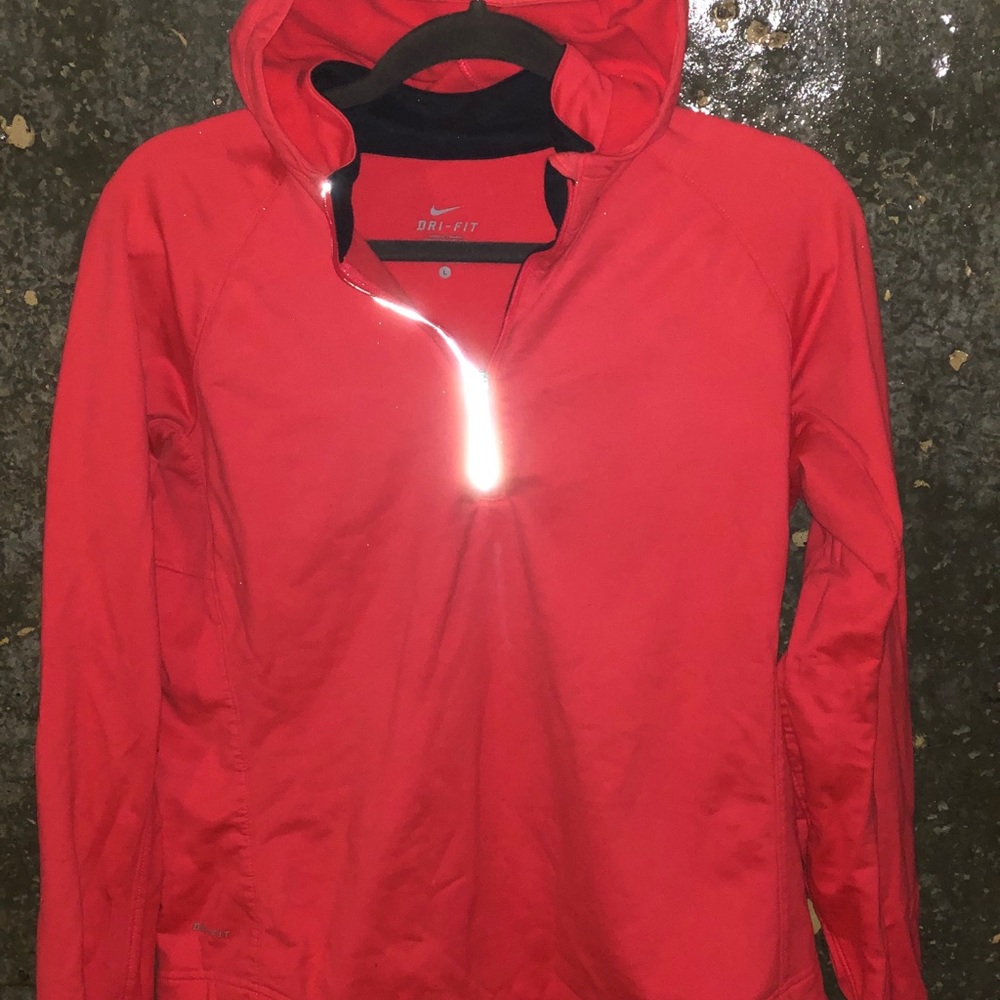 Nike Hooded Running Pullover